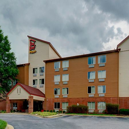 Red Roof Inn Plus Raleigh Downtown Ncsu Conv Center Экстерьер фото