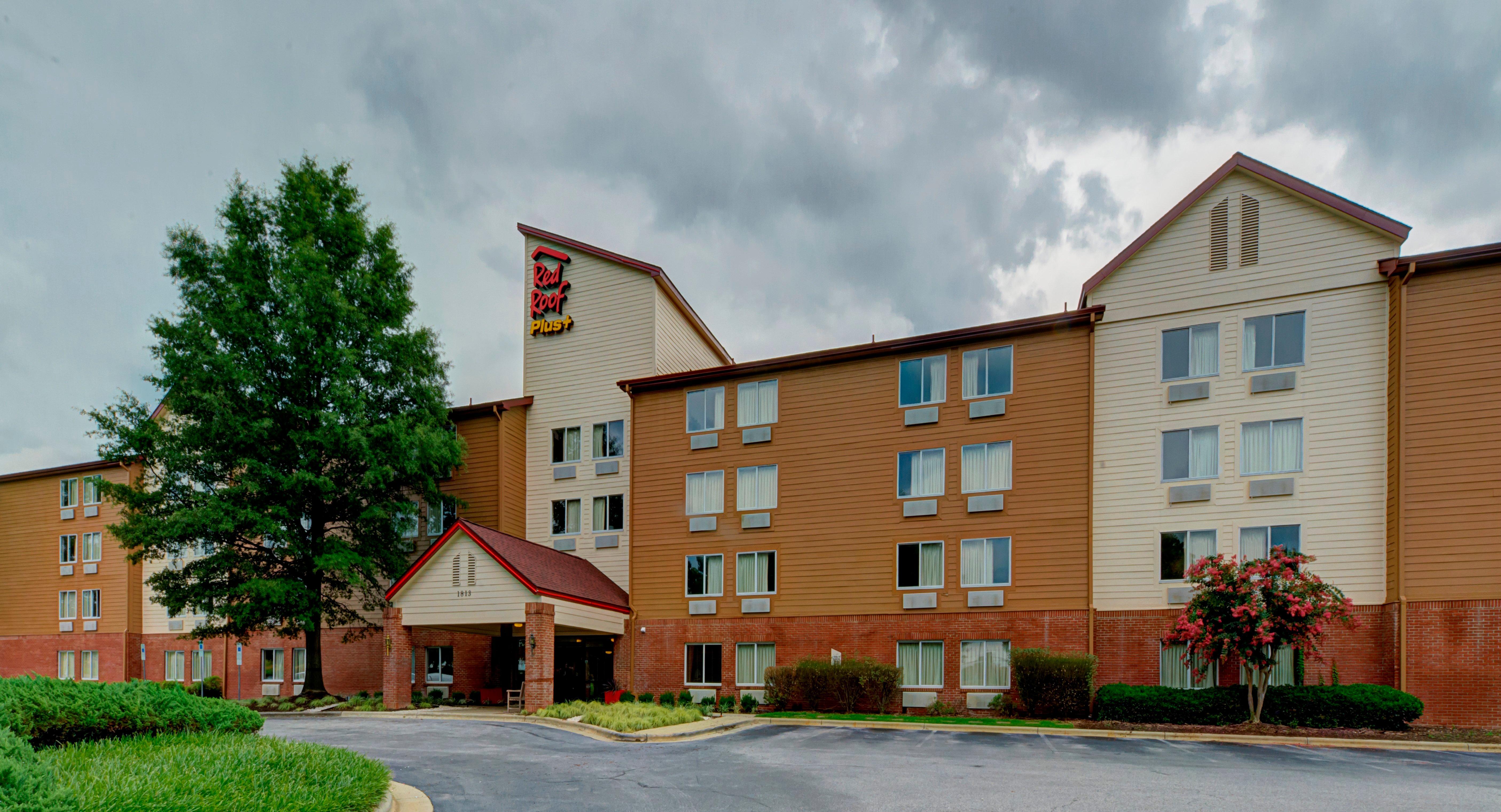 Red Roof Inn Plus Raleigh Downtown Ncsu Conv Center Экстерьер фото