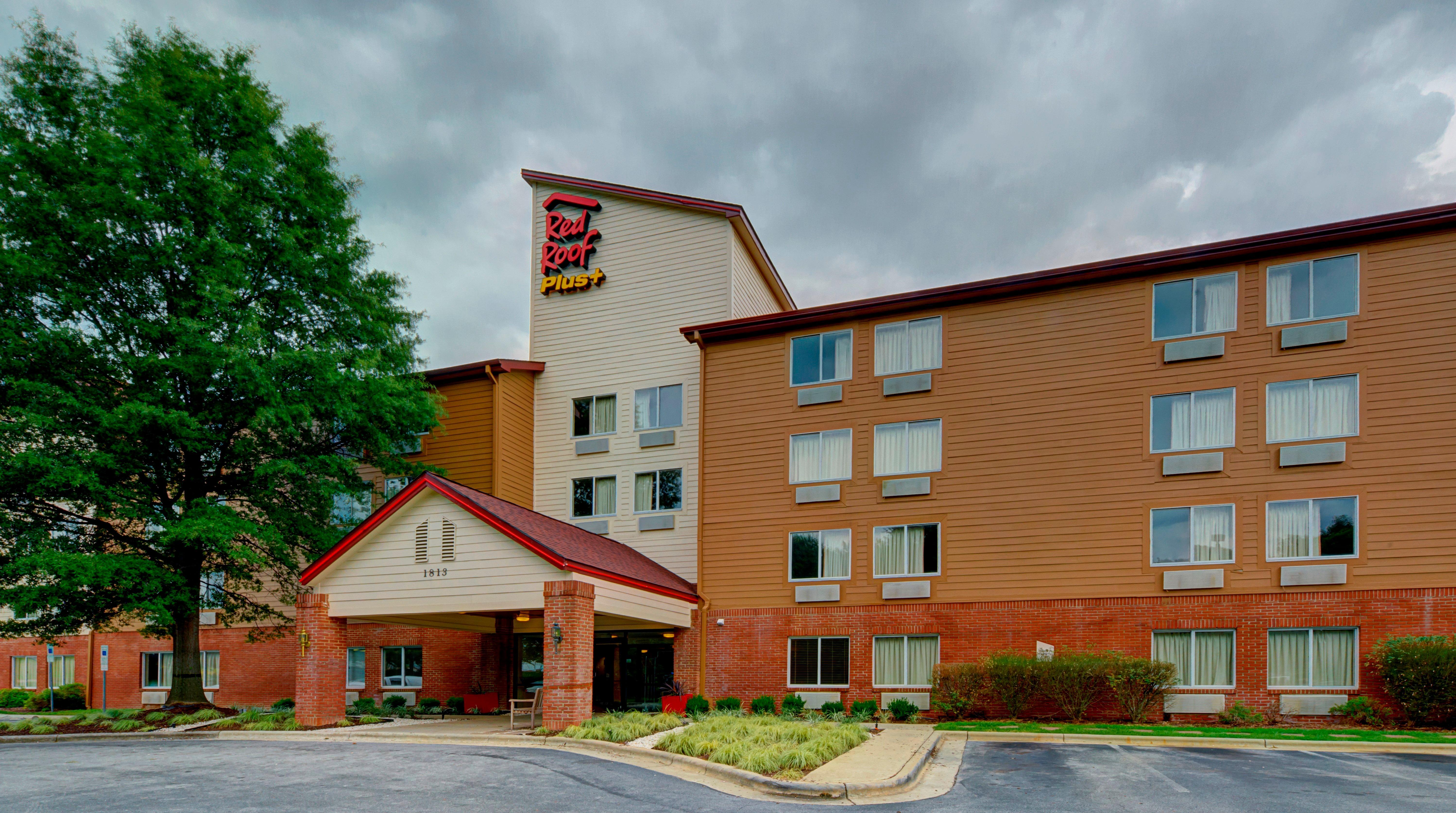 Red Roof Inn Plus Raleigh Downtown Ncsu Conv Center Экстерьер фото