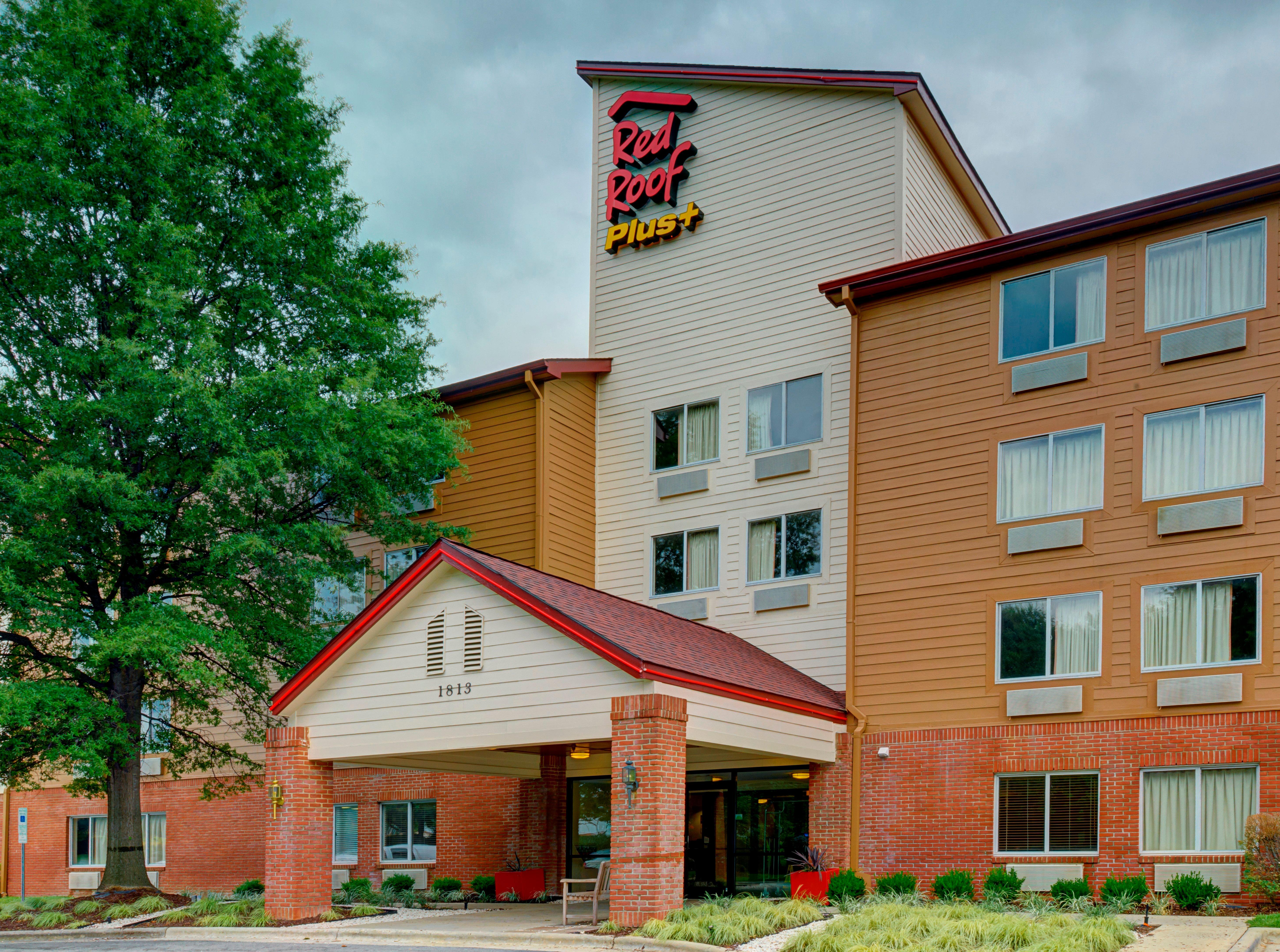 Red Roof Inn Plus Raleigh Downtown Ncsu Conv Center Экстерьер фото