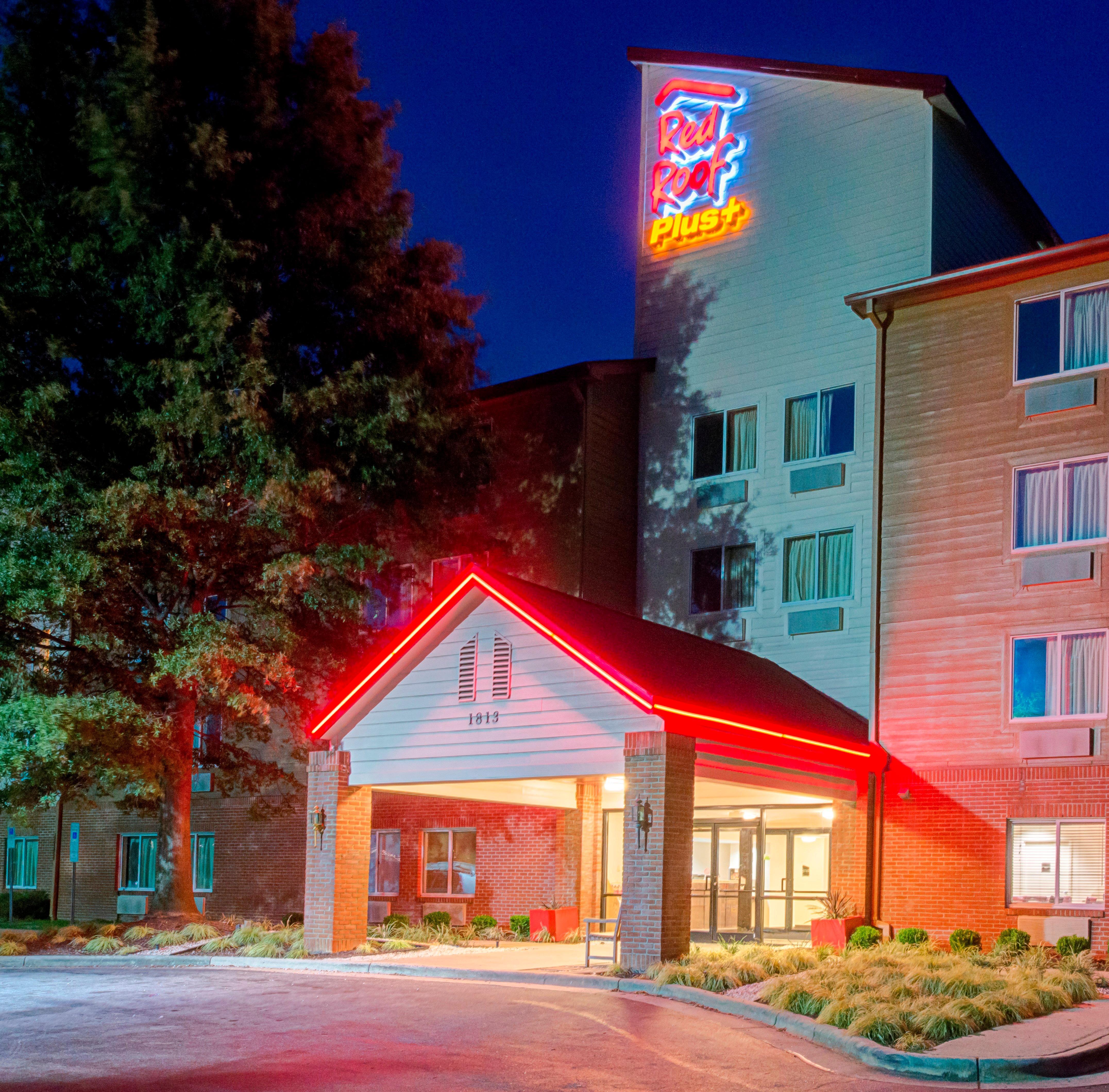 Red Roof Inn Plus Raleigh Downtown Ncsu Conv Center Экстерьер фото