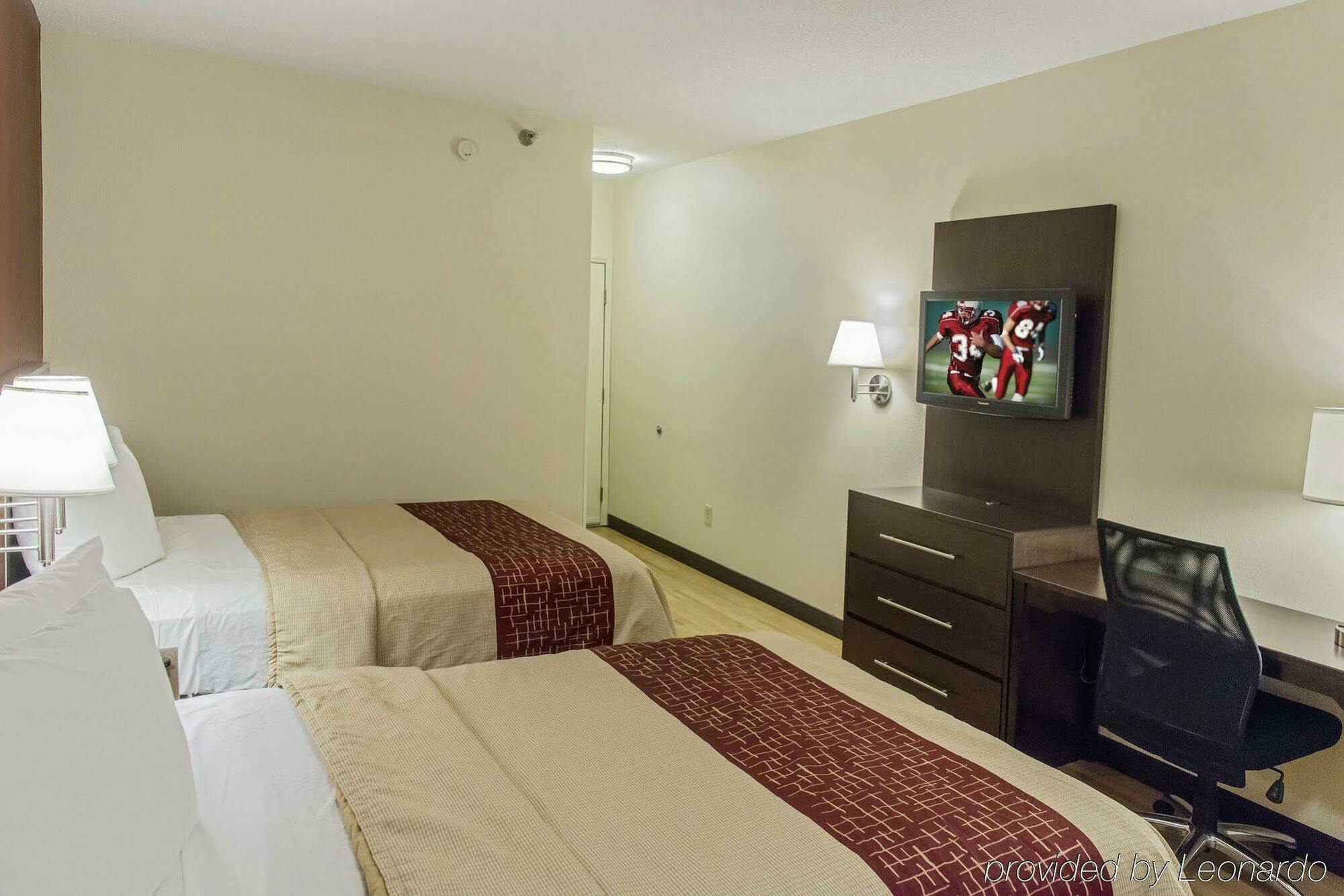 Red Roof Inn Plus Raleigh Downtown Ncsu Conv Center Экстерьер фото